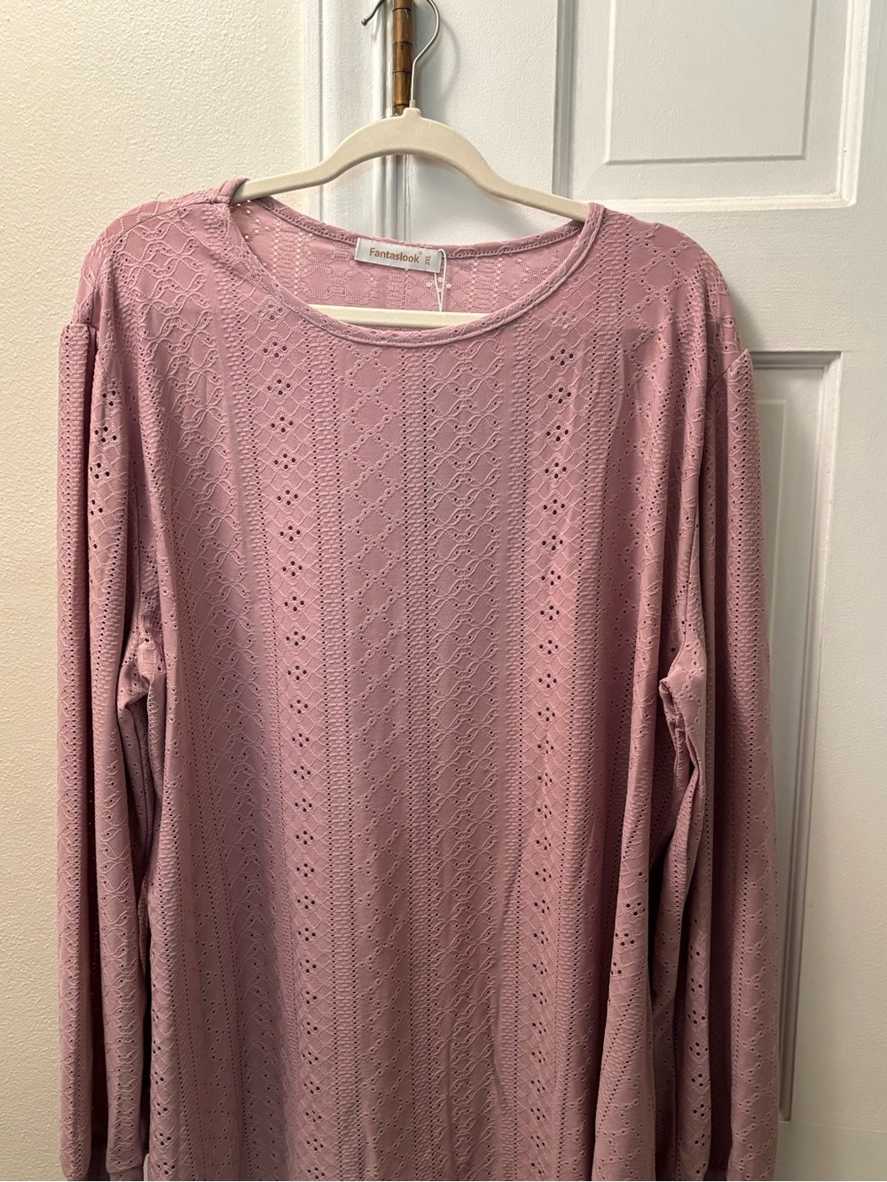 Women's Eyelet Knit Long Sleeve Top - Mauve
Size 3XL